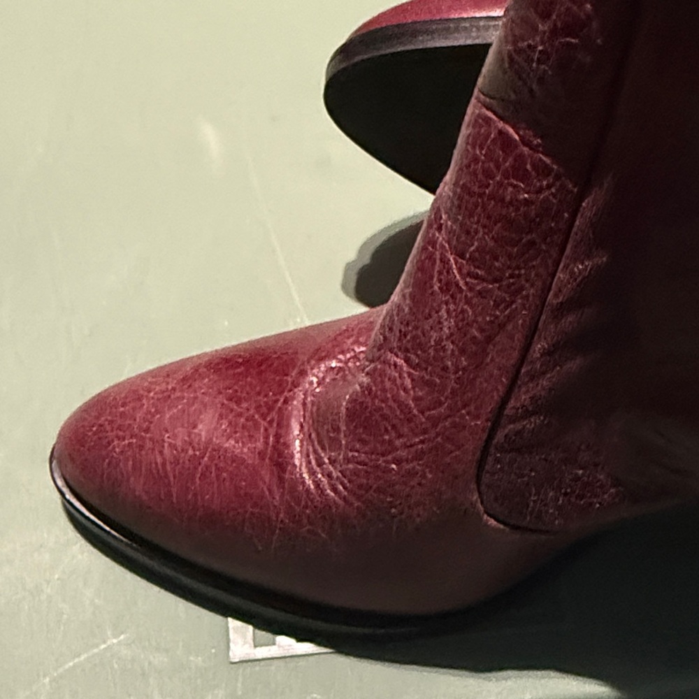 L'INTERVALLE Deep Burgundy Heeled Boots - Picture 2 of 6